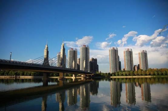 从住宅市场来看,自2015年北京市政府将要搬迁通州的消息传出,通州的