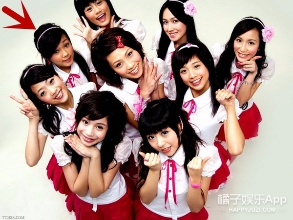 还记得黑涩会美眉里的丫头吗?她现在长这样啦!
