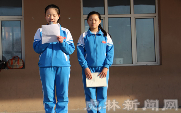 虎林市第一中学举行新学期升旗仪式暨学雷锋活动月启动仪式