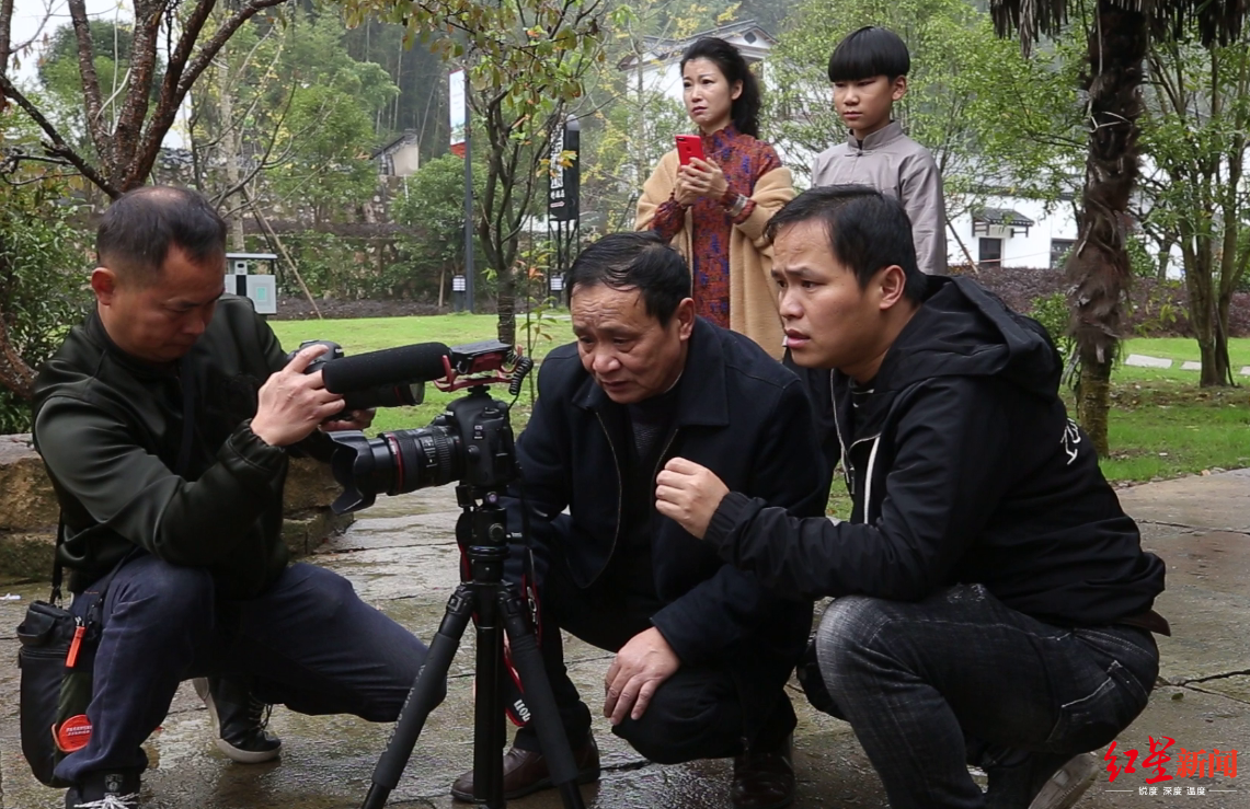 中国第一农民导演退休后儿子接着干梦想电影进院线