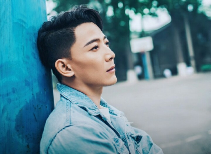 芝麻胡同最惨严宽自曝是暖男新剧撞脸韩庚的他终于要走红