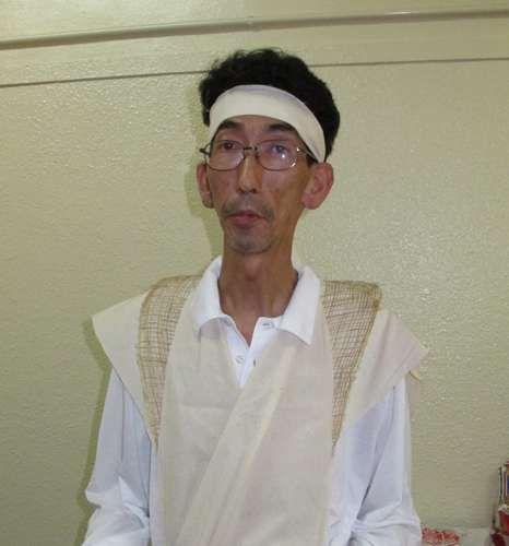 香港头号丑角30年前一直很受欢迎现在已经成为医院的杂工