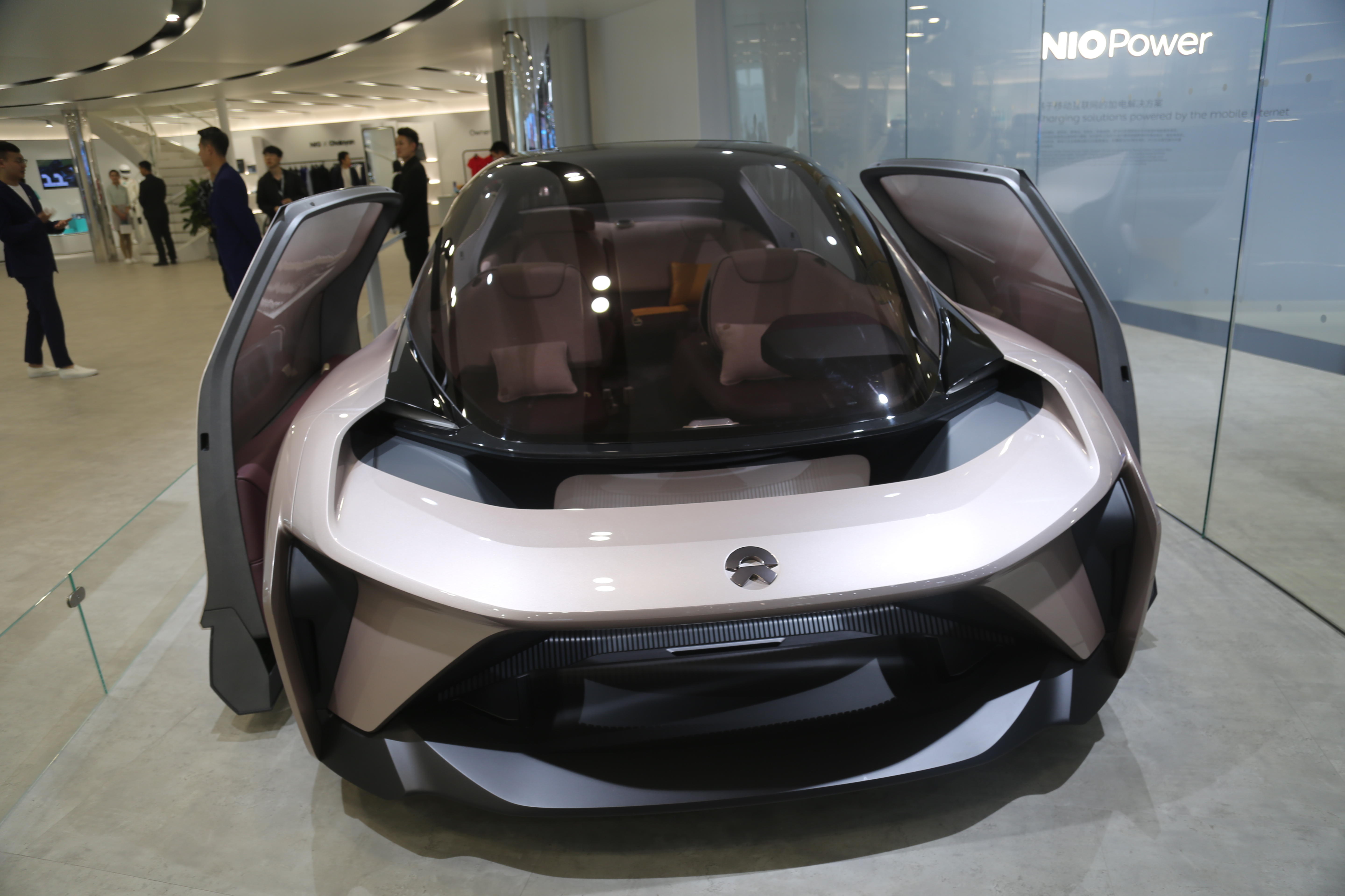 号称"第二起居室",蔚来首款概念车eve实拍,或将亮相深港澳车展__凤凰