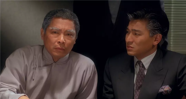 想要了解"赌王"何鸿燊的人生,不妨看看王晶的《赌城大亨》