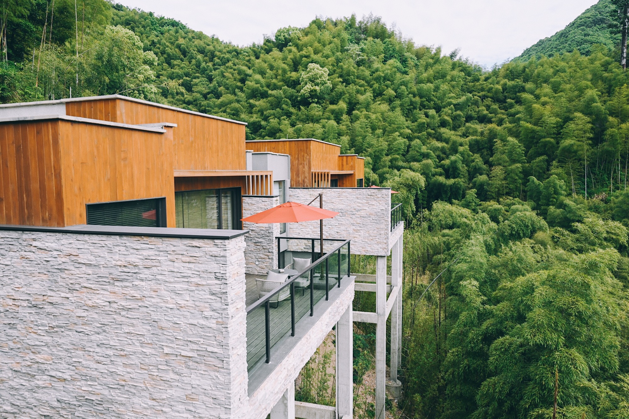 宁海安岚,国内首家安缦同门,隐于温泉胜地天明山中遗世而独立