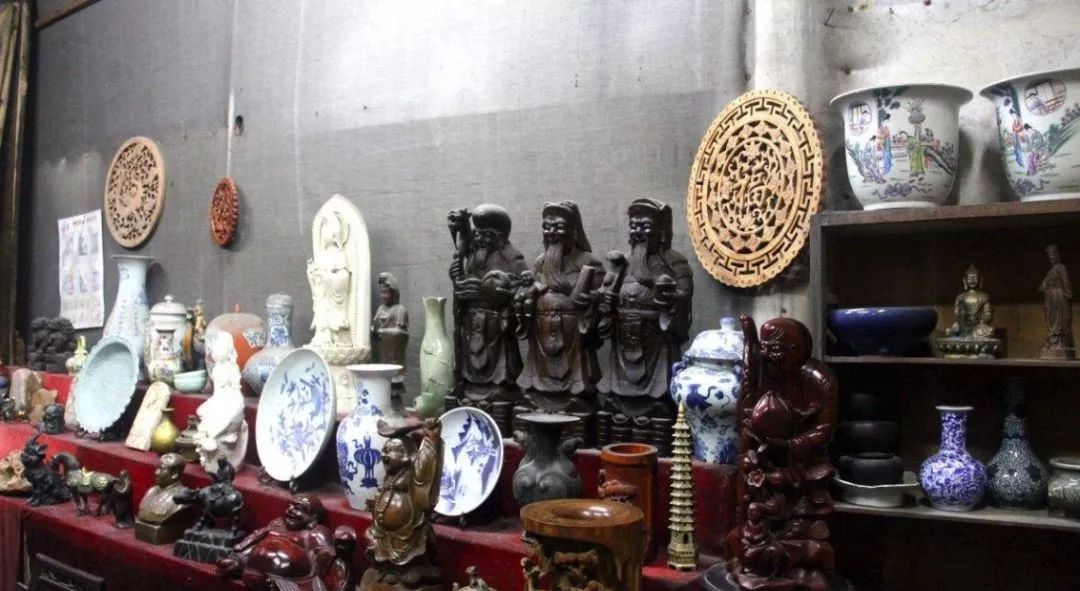 古玩店老板告诉你：什么样的藏品最好卖！__凤凰网