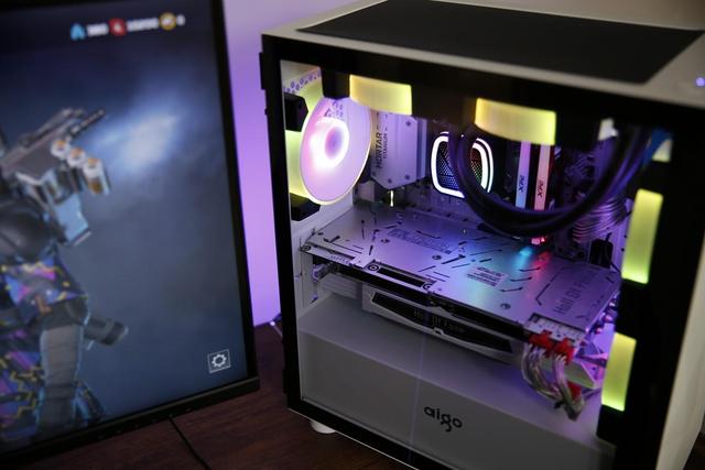 白色更优雅 分享爱国者yogo m1游戏药丸迷人小机箱