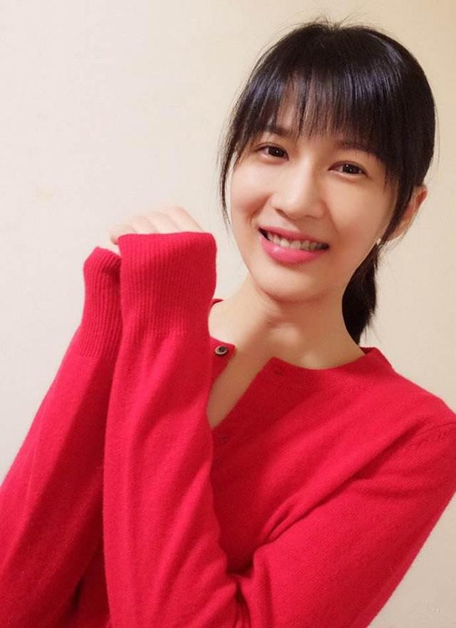 papi酱结婚五年亲家没见过面,网友没吐槽还集体变柠檬精?__凤凰网