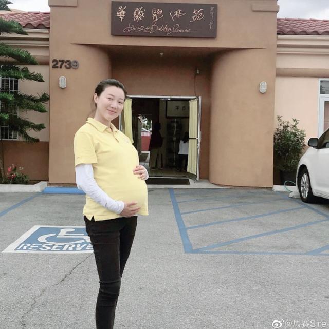 31岁前tvb花旦马赛公开首胎怀女美国待产,晒素颜孕照样子无发福