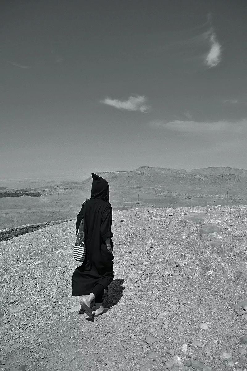 我只是渴望不那么绝望: 女性冒险者的自白