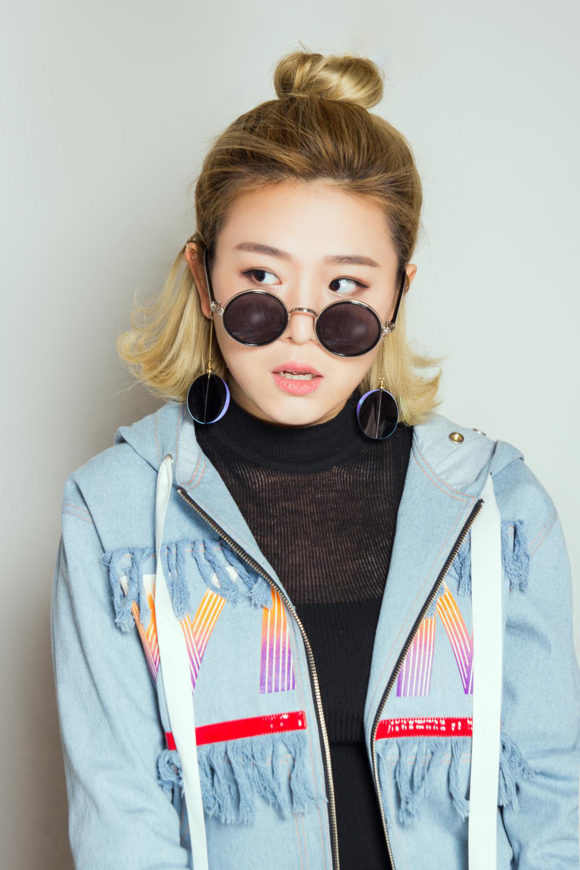 星刊娱乐专访王玥 流行乐与快板艺术的勇敢尝试者