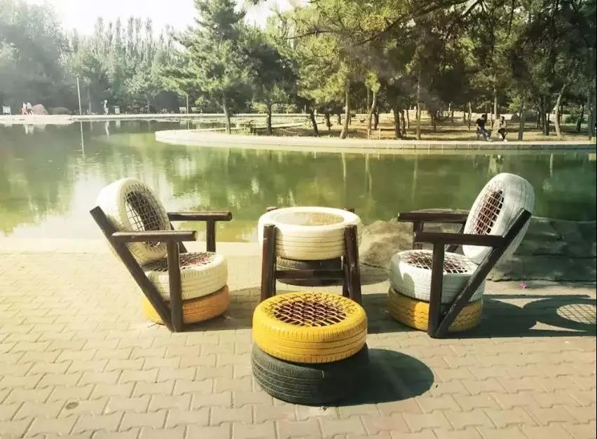 退役轮胎华丽变身,锦林公园再添"网红"桌椅
