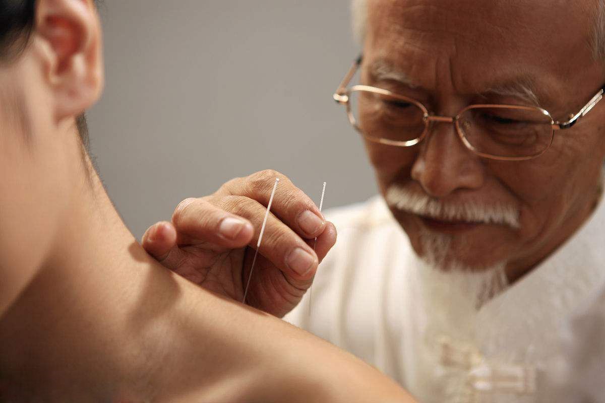 针灸拔罐后突然离世养生馆能提供针灸服务吗