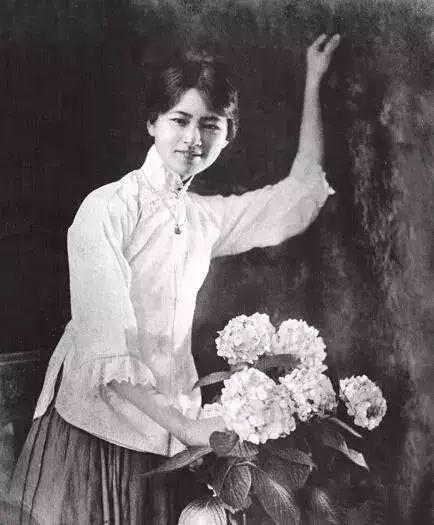 ai修复了林徽因16岁旧照,美炸热搜!被误解60年,她才是民国女神