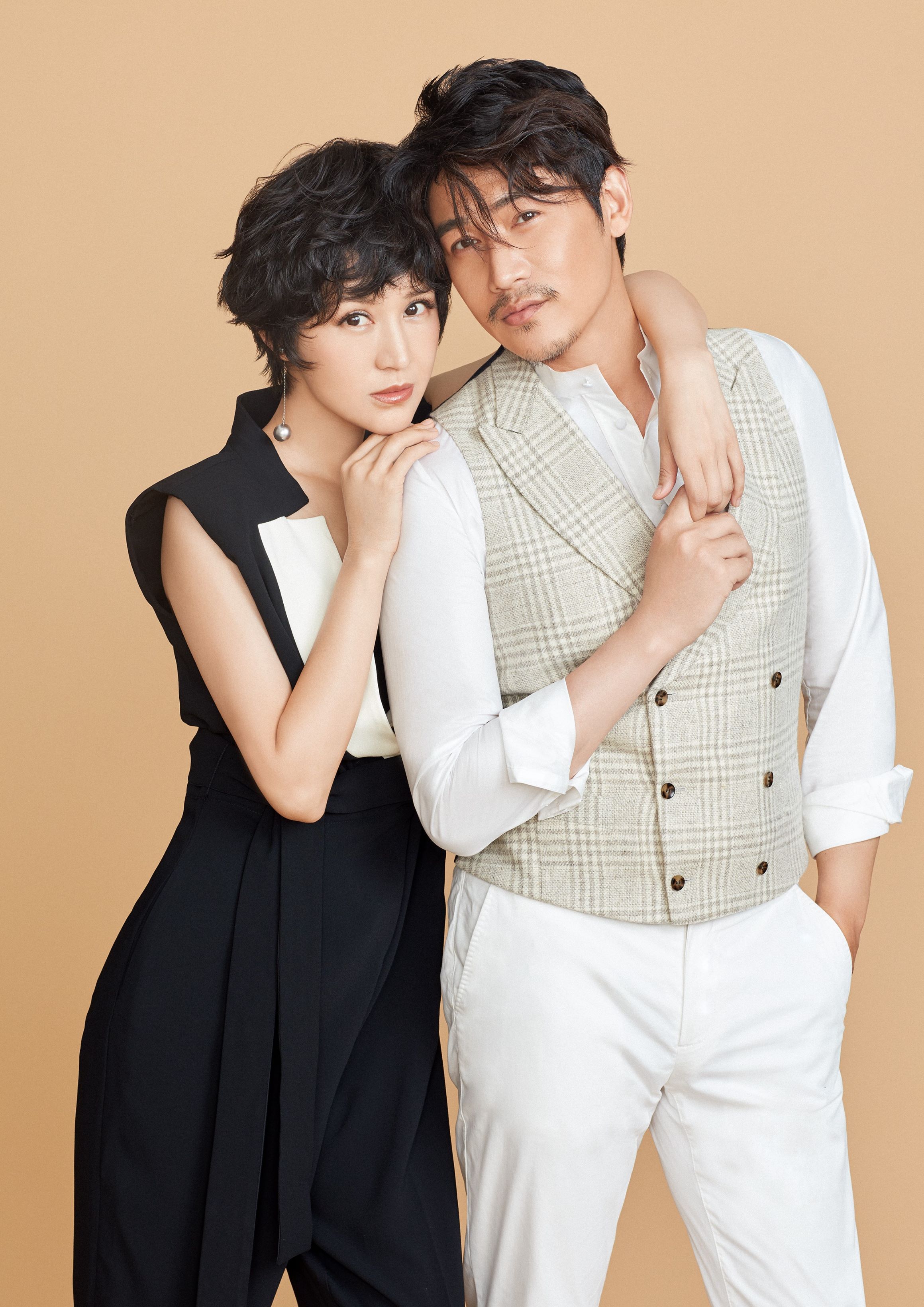 陆毅全家福写真曝光,一家四口高颜值,满屏大长腿抢镜