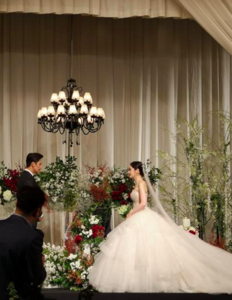 秋瓷炫婚礼照片图片