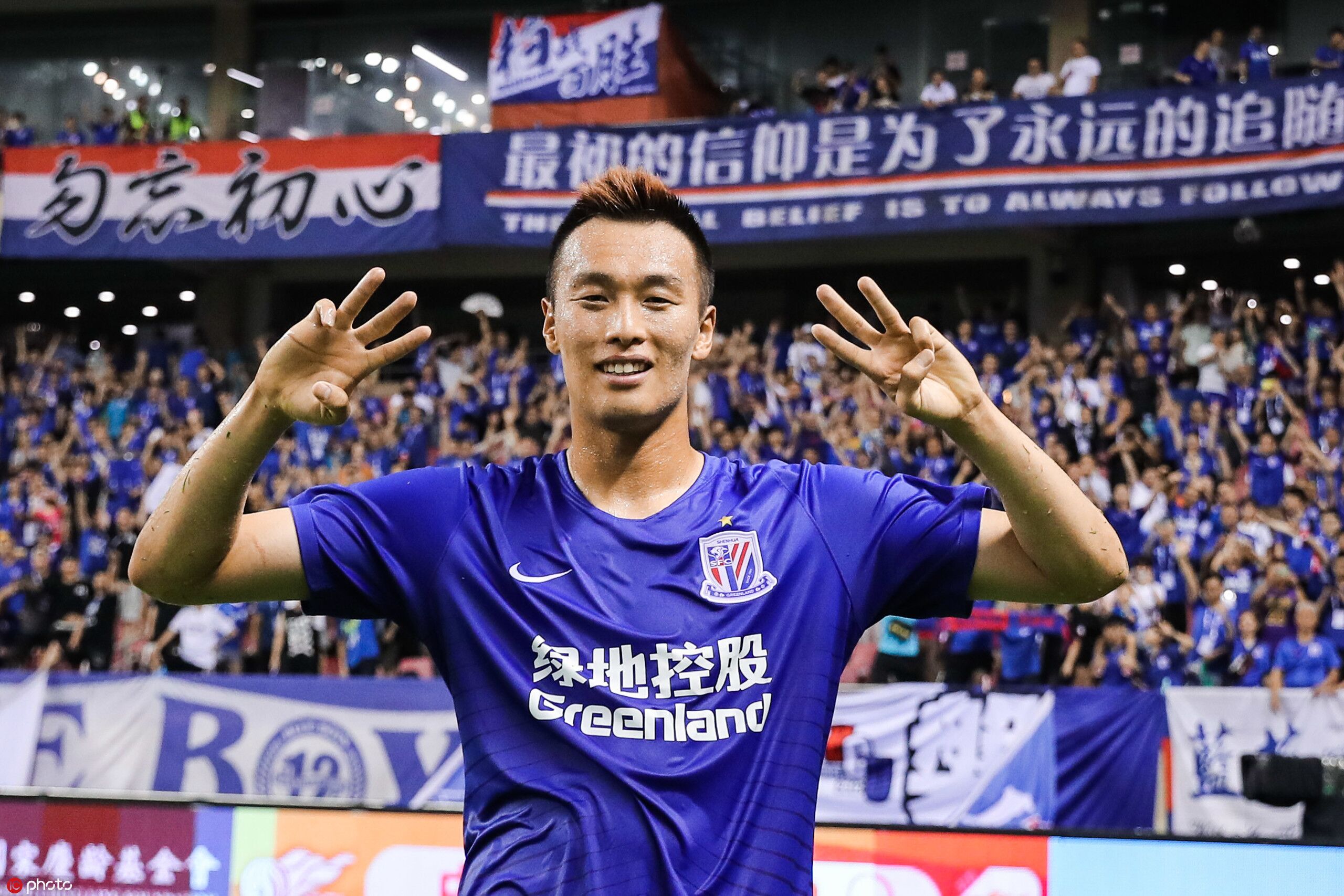 韩国外援金信煜本场比赛上演帽子戏法,加盟申花四场比赛已砍下6球2