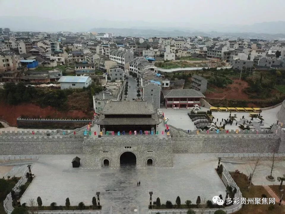 【重磅推出】12月初在贵州黄平旧州古镇且兰文化广场震撼上演群星大型