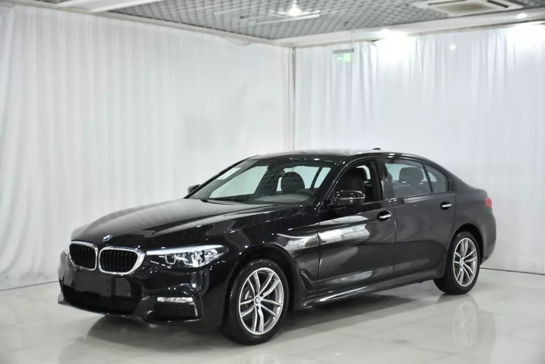 选一匹宝马 拥有一片不一样的蓝天__凤凰网