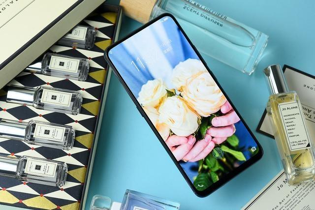 升降式摄像头搭配半屏屏幕指纹?vivo x25被曝光!