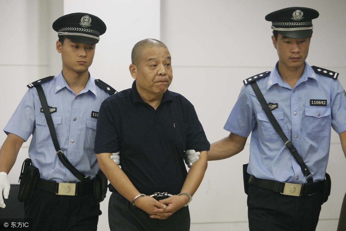 据陇西县纪委监委通报, 2017年9月4日,县工商局干部毛志尧醉酒驾驶小