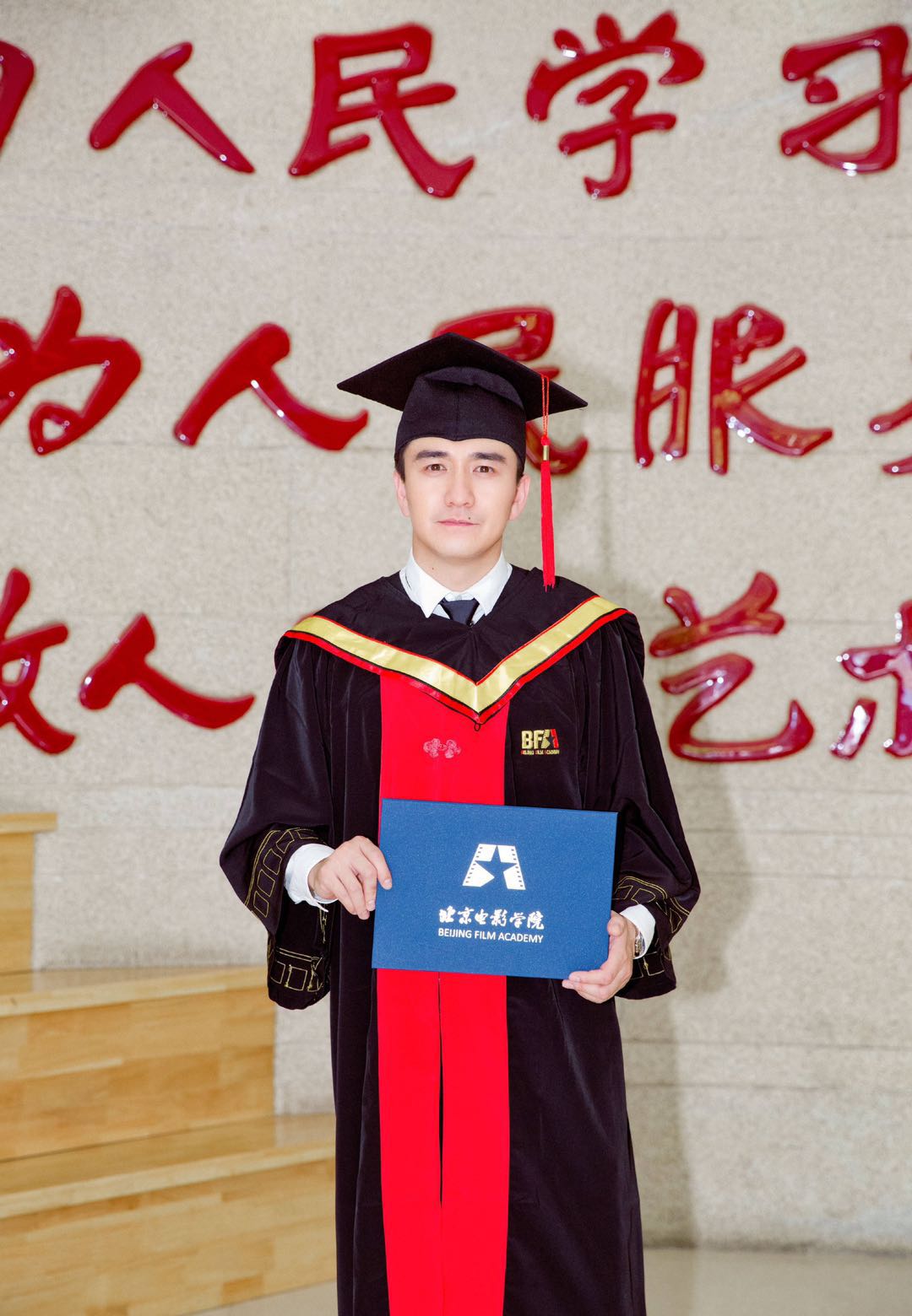 学神翟天临被北大录取为博士后网友这是什么神仙天才不努力我都不敢粉