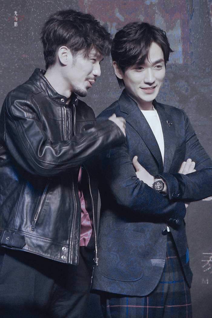 朱一龙和白宇因一部戏走红,两人都上春晚,粉丝期望他们同框