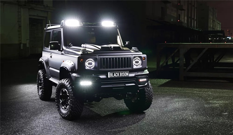 这台改装吉姆尼的名字叫黑野牛