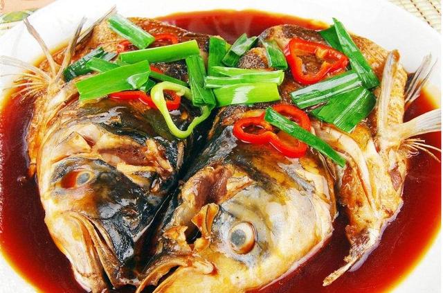 教你做一道红烧鱼头 足够让你的舌尖舞蹈