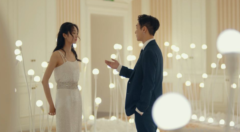 庄睿暗恋秦萱冰苗菲菲暗恋庄睿张艺兴的爱情到底倾向谁