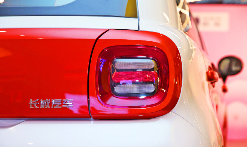 万物皆春色,你需要一辆"草莓红"欧拉r1女神版来洋溢青春!