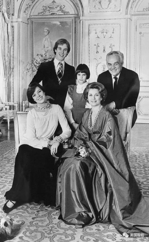 摩纳哥王室车祸离婚悲剧多,竟是因为700年前恐怖诅咒?