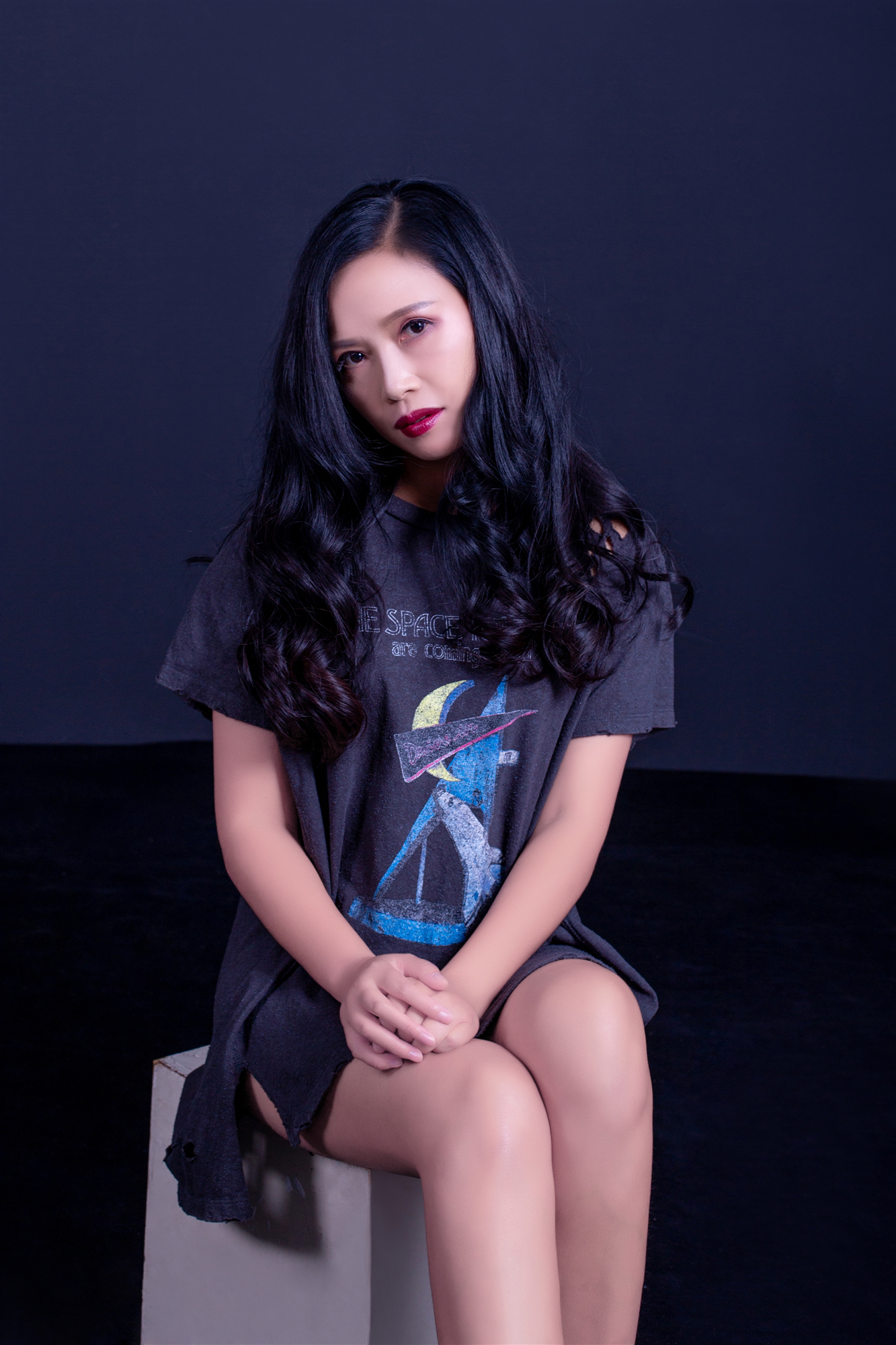 郑青儿新作上线除了想念唱响伤感情歌