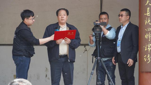 第十届全国人大代表,全国五一劳动模范,白洋淀文化苑景区董事长袁大炳