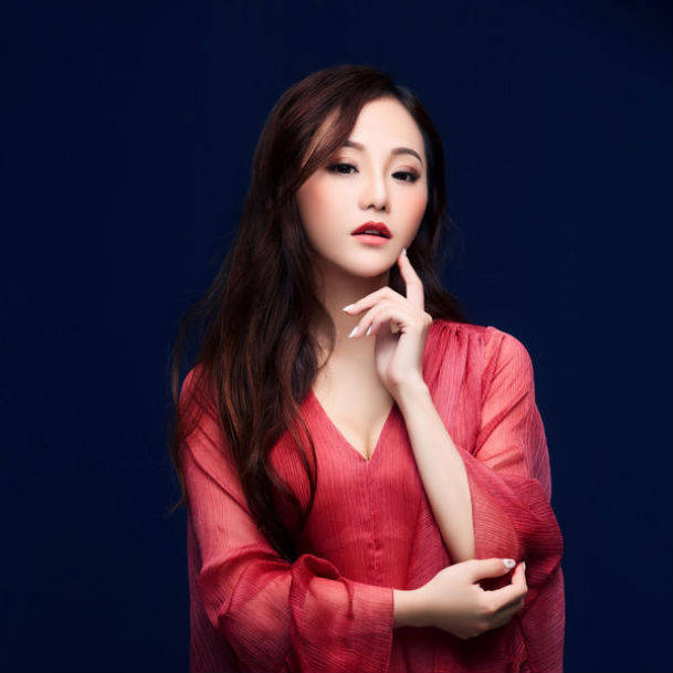 郭婉霞新歌《童梦》,甜美嗓音传达母爱深情__凤凰网