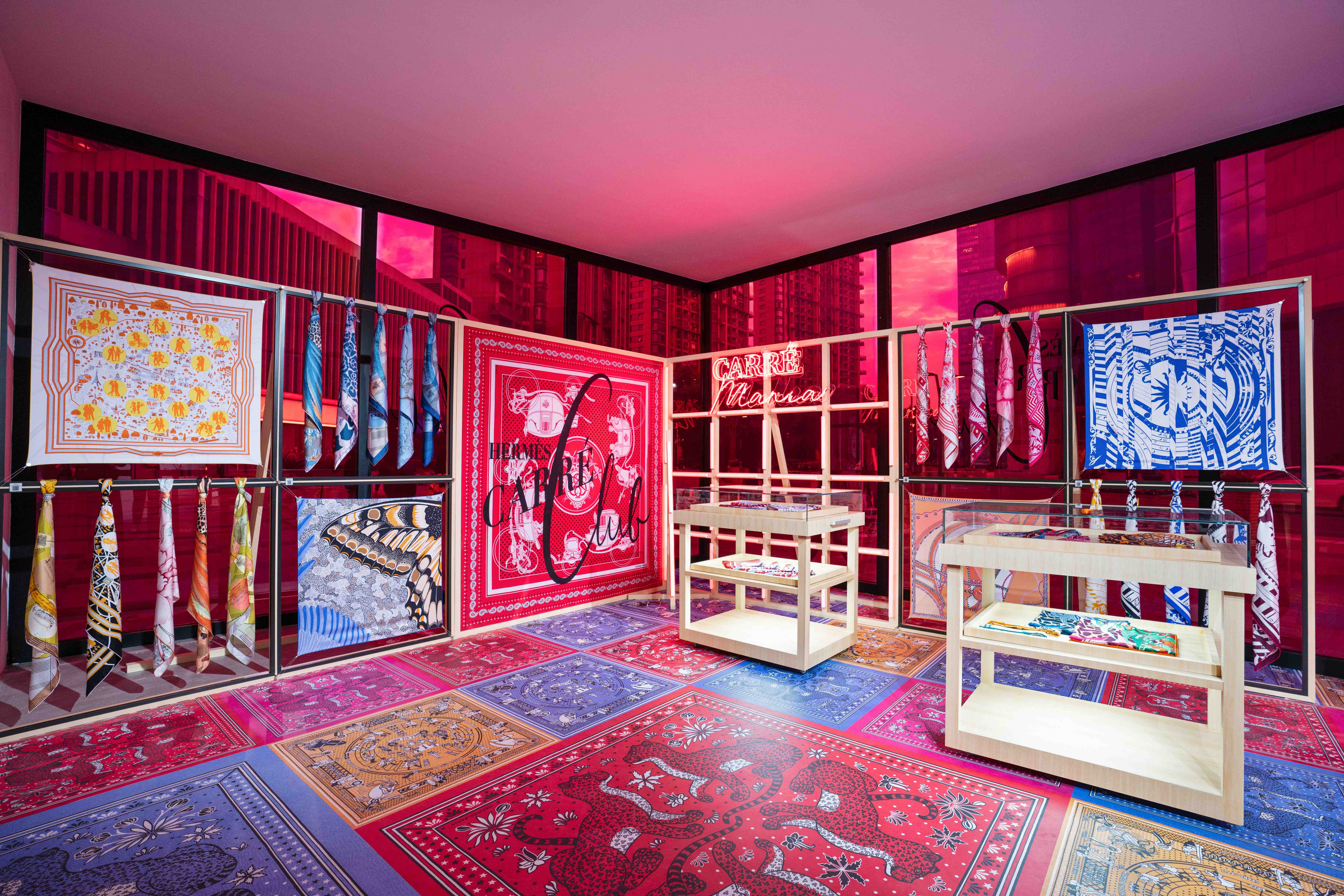 爱马仕方巾俱乐部hermèscarréclub