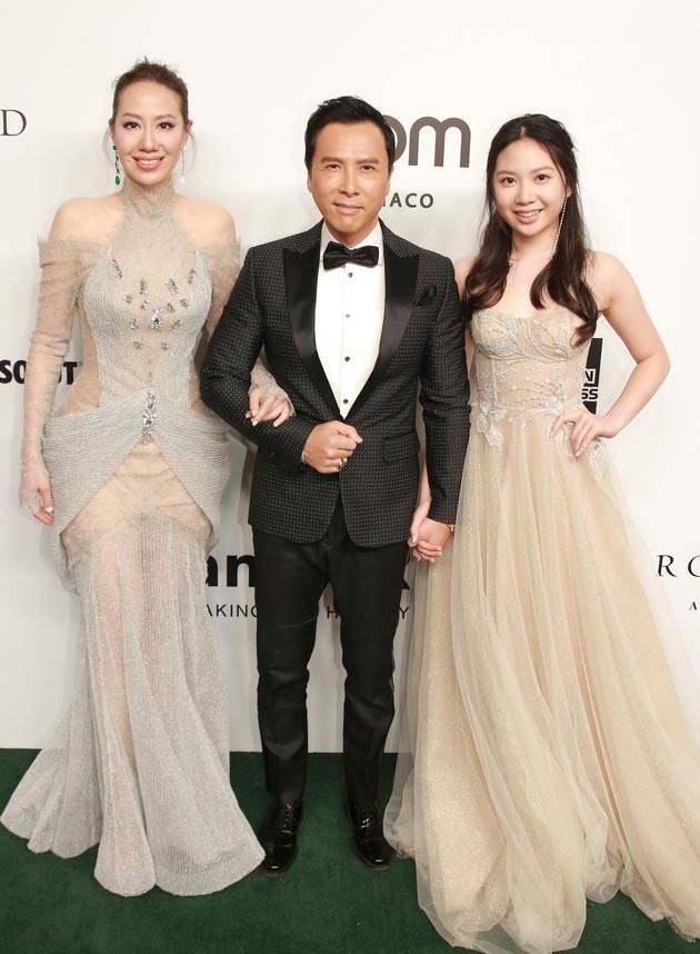 甄子丹前妻罕见曝光大儿子与宇宙最强如复制粘贴