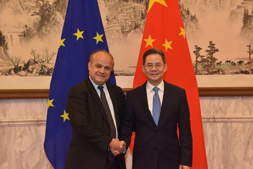外交部副部长郑泽光同欧盟对外行动署副秘书长贝利亚举行外交政策磋商__凤凰网