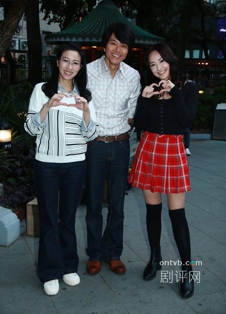 《爱美丽狂想曲》萧正楠陈滢新剧好多亲热戏 要向老婆黄翠如备案