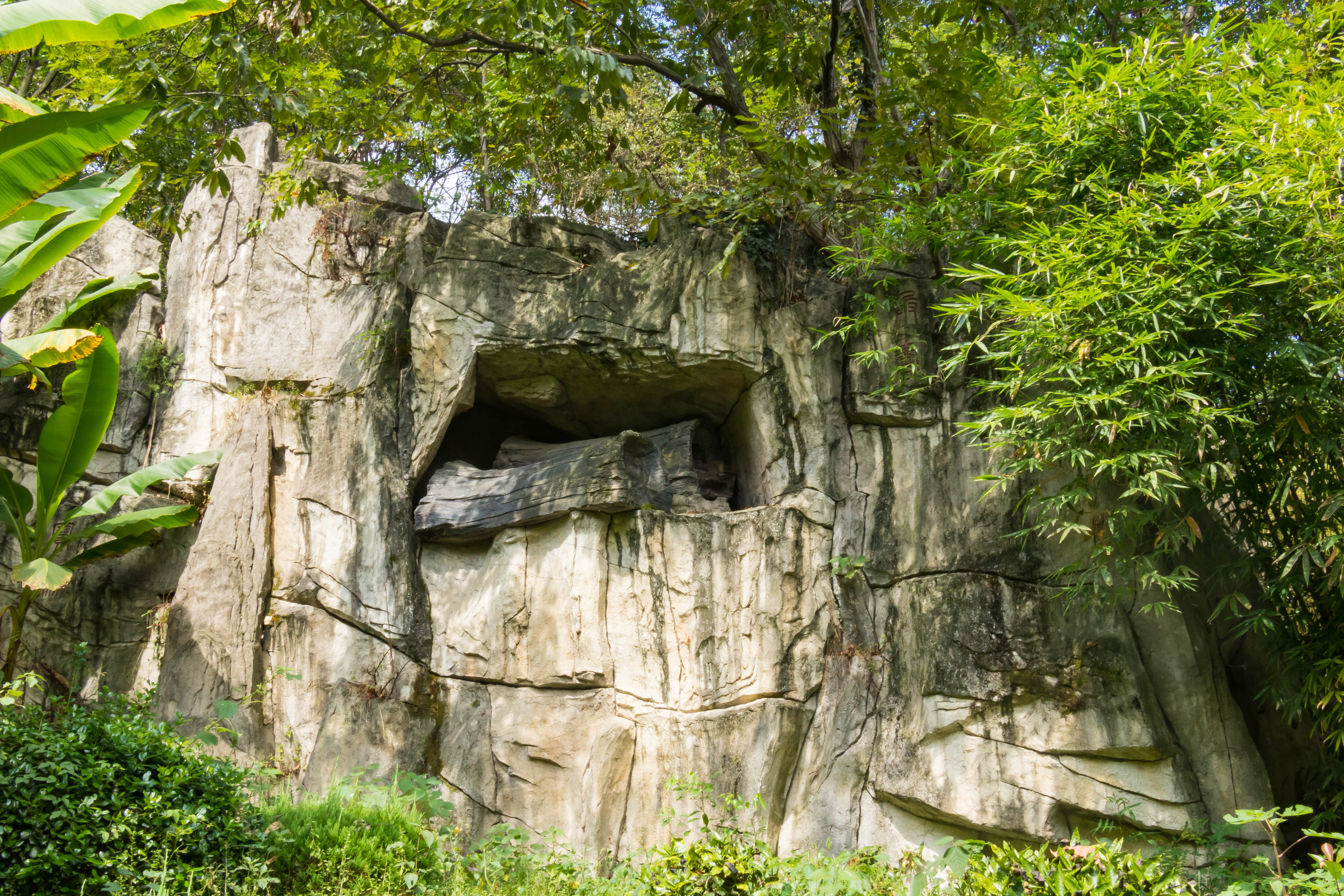 长江三峡兵书宝剑峡遗迹