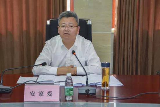 四川省戒毒管理局局长安家爱赴白玉县开展脱贫攻坚调研工作