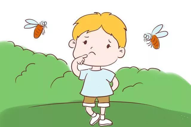 昨天门诊一位妈妈带着两岁宝包来打疫苗,由于宝宝脸上蚊子的咬痕不少