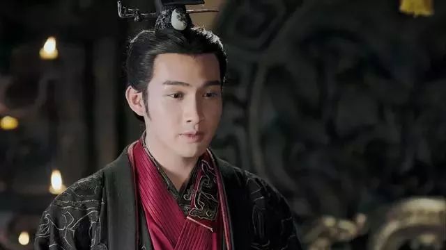 主要来源于《秦始皇本纪》,其中有记载"立二世兄之子公子婴为秦王"