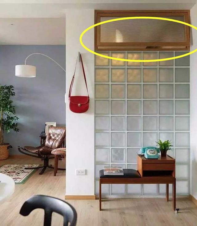 卫生间没有窗?工人:客厅墙凿一个就行,专业人士:破坏风水