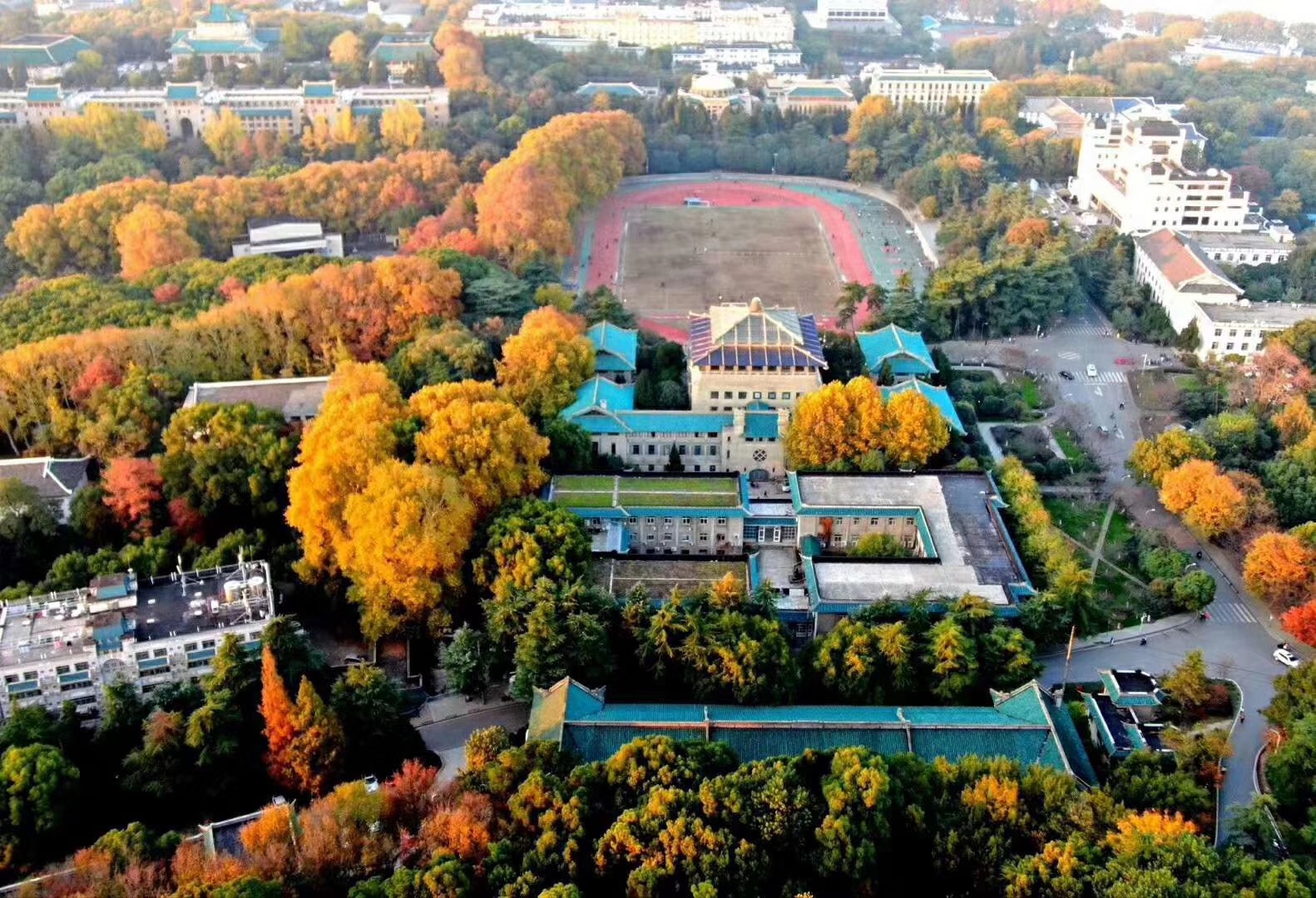 首页 关于宝夕 新闻中心 / 正文 我觉得武大是综合性大学,文理兼修