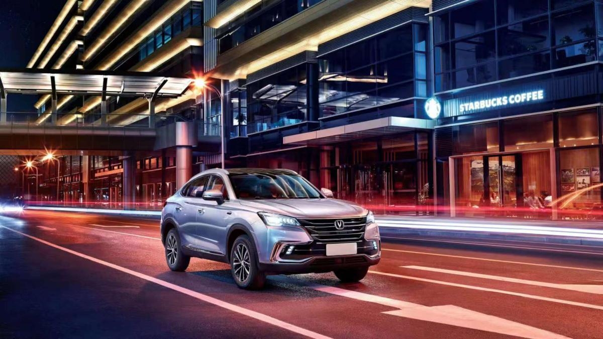 揭秘长安cs85是如何吸引大众目光