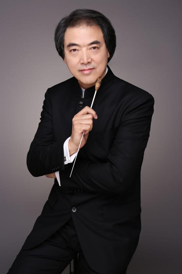 陈光辉老师专题讲座 简介 国家一级指挥,先后毕业于上海音乐学院声乐