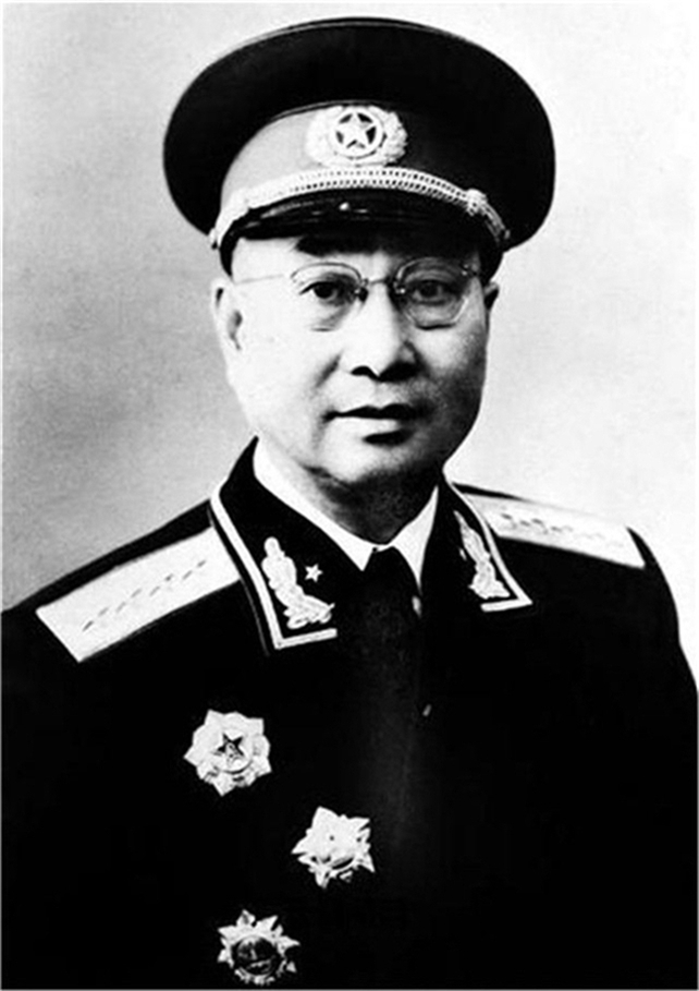 他俩一个是大将一个是上将1948年打洛阳他俩双陈合璧势如破竹