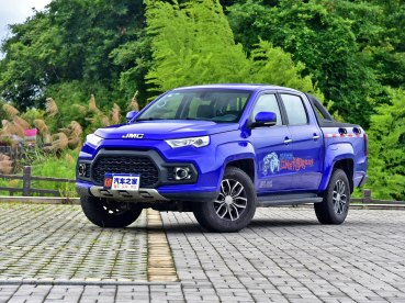 江铃汽车 域虎7 2017款 2.0t汽油自动四驱超豪华版jx4g20a5l