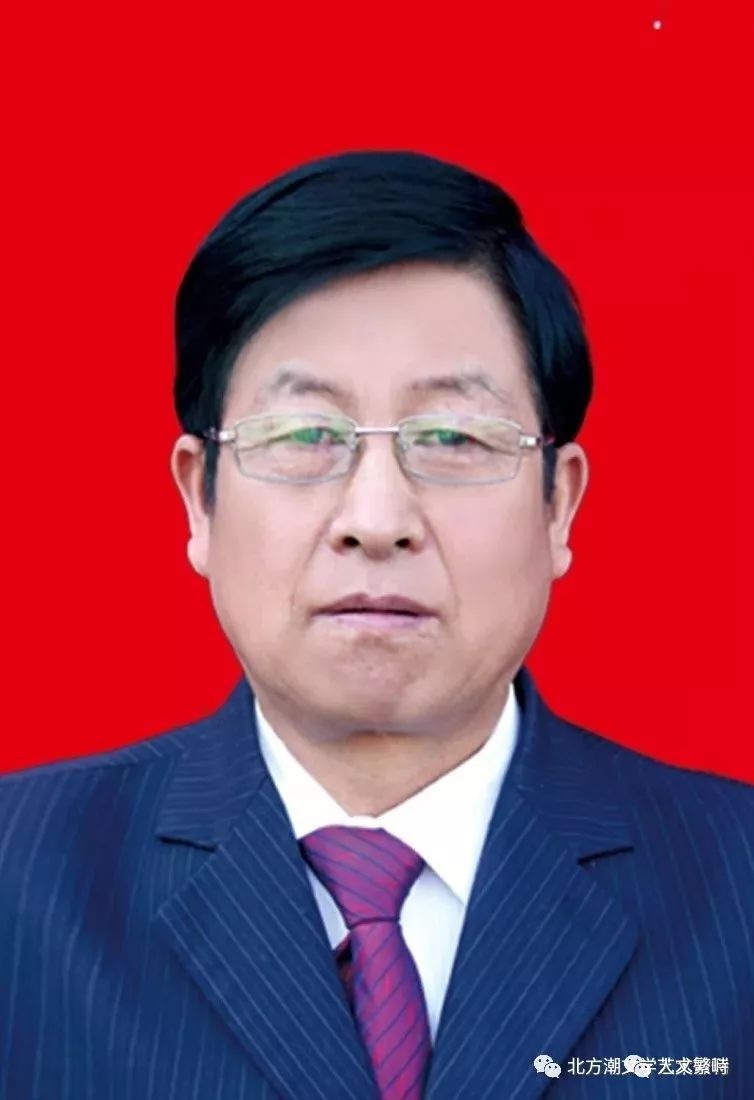 王斌,代县人,就职于代县五中.多产